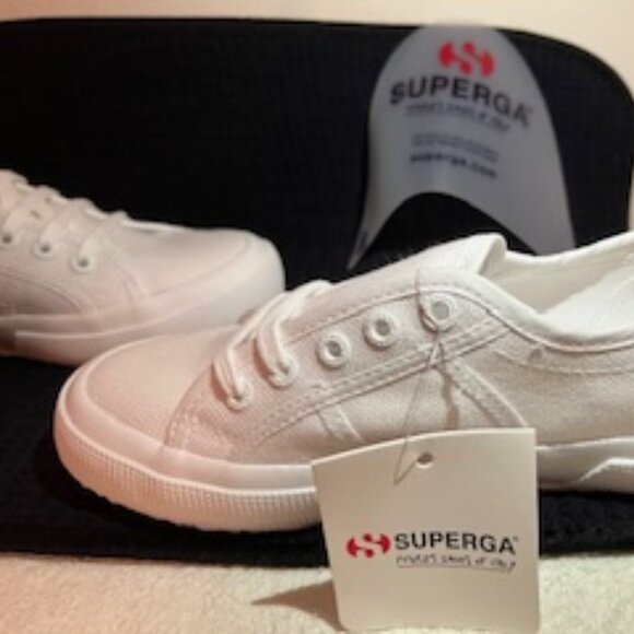 BRAND NWT- & BOX---SUPERGA 2750 Cotu Classic Sneakers White 6.5 - Picture 3 of 6